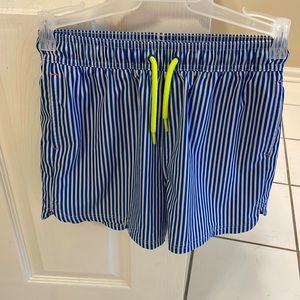 Girls, Vineyard Vines performance shorts